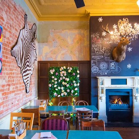 The Mile End Hotel Adelaide Buitenkant foto