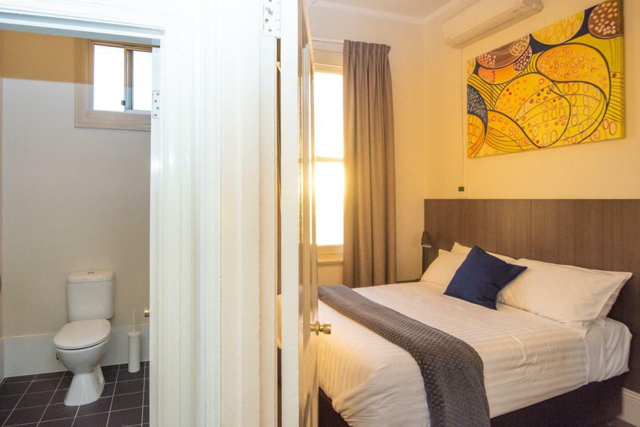 The Mile End Hotel Adelaide Buitenkant foto