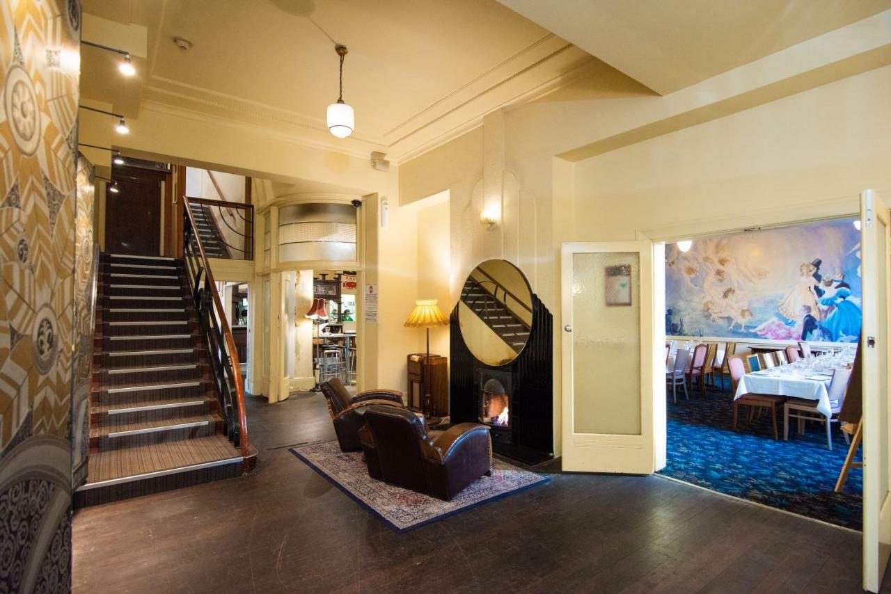 The Mile End Hotel Adelaide Buitenkant foto