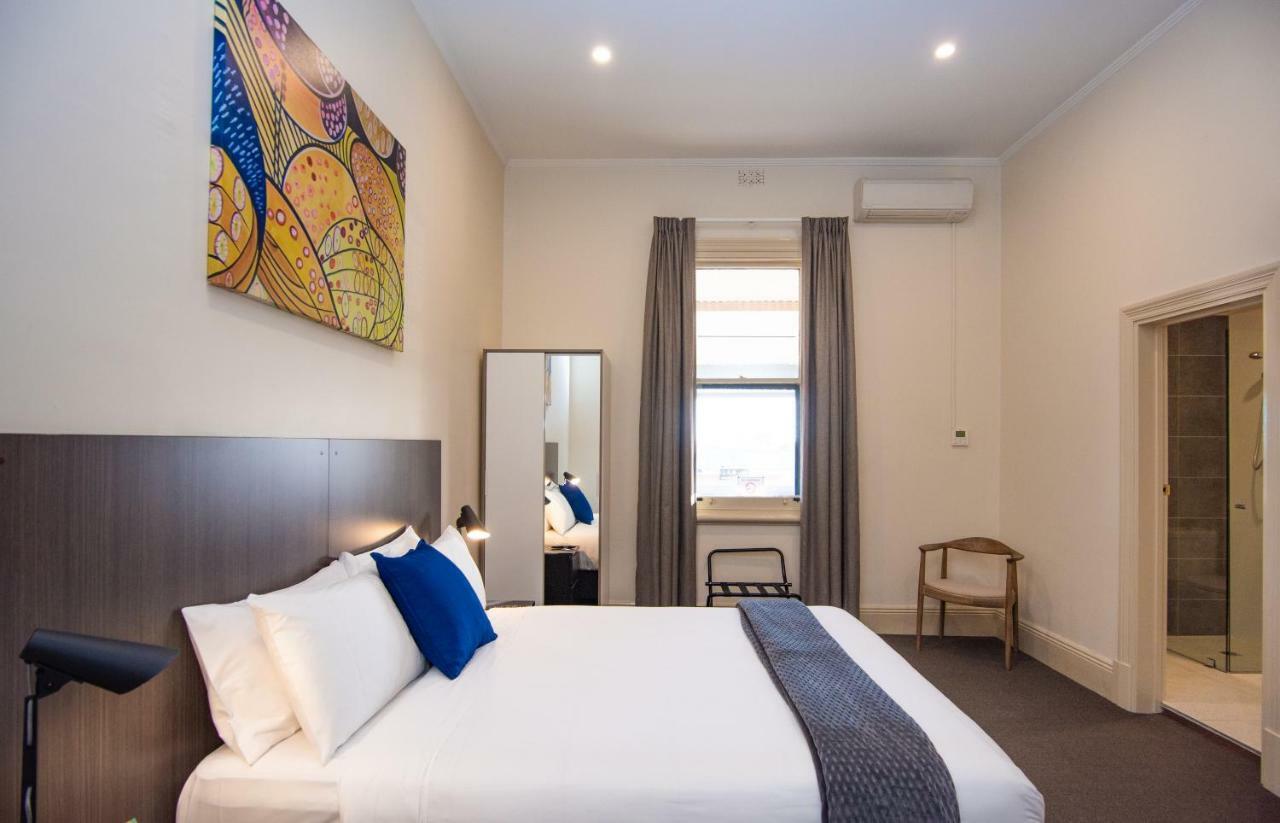 The Mile End Hotel Adelaide Buitenkant foto