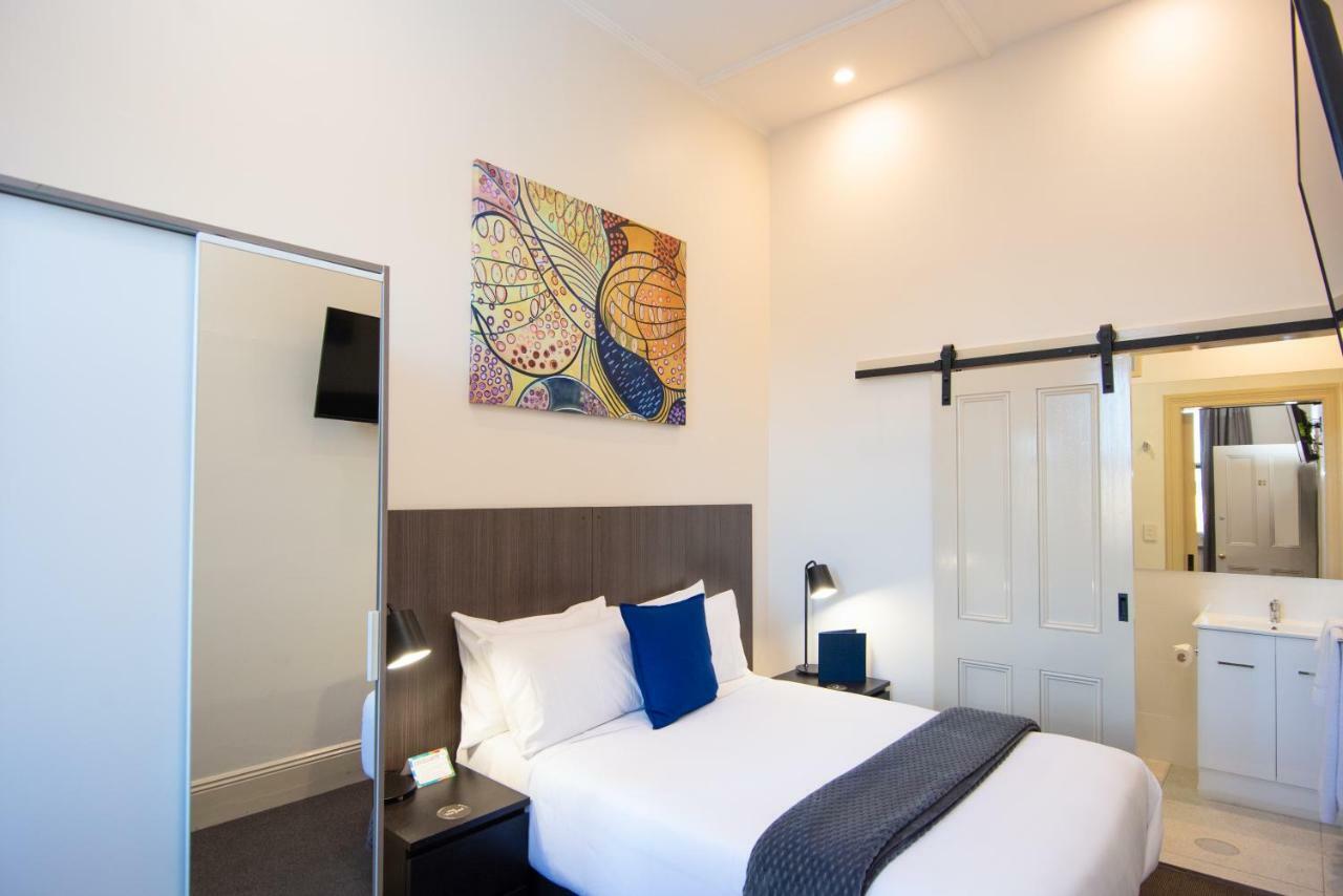 The Mile End Hotel Adelaide Buitenkant foto